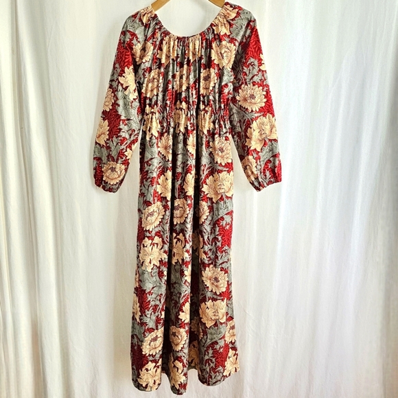 🇨🇦 Honeybea Studio Floral Maxi Dress - Picture 7 of 13